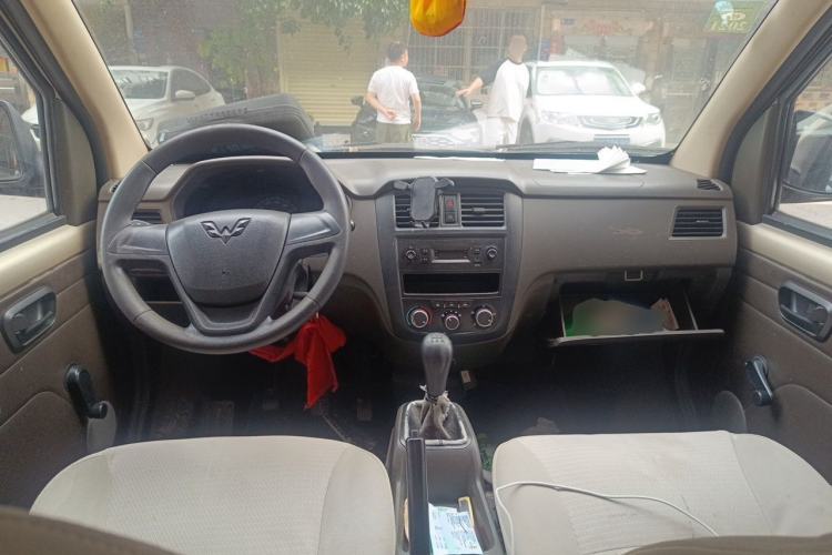 Used Wuling Rongguang 2014 1.2L S Base Model Center Console