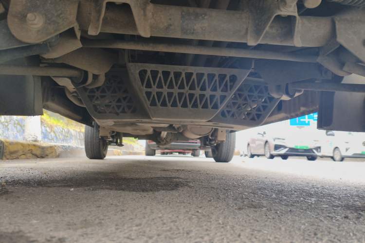 Used Wuling Rongguang 2014 1.2L S Base Model Chassis Front