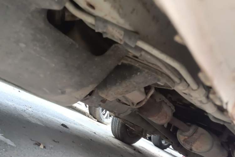 Used Wuling Rongguang 2014 1.2L S Base Model Chassis Front Left