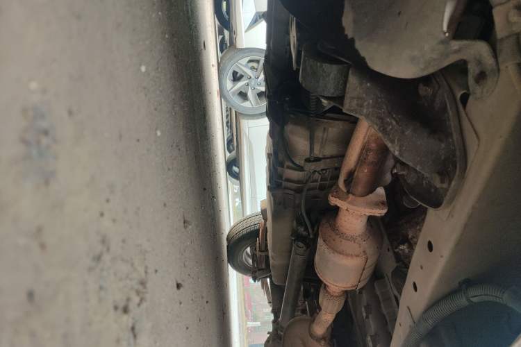 Used Wuling Rongguang 2014 1.5L S Standard Version Chassis Front Left