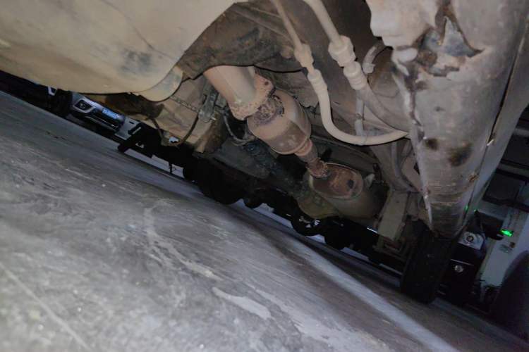 Used Wuling Rongguang 2014 1.5L S Base Version Chassis Front Left