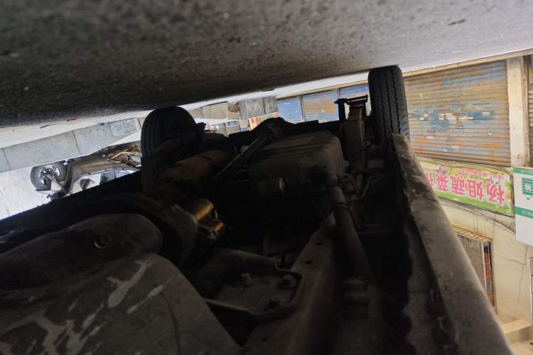 Used Wuling Rongguang 2014 1.2L S Base Model Chassis Front Right