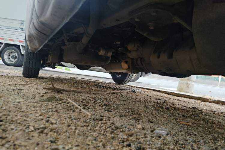 Used Wuling Rongguang 2014 1.5L S Standard Version Chassis Front Right