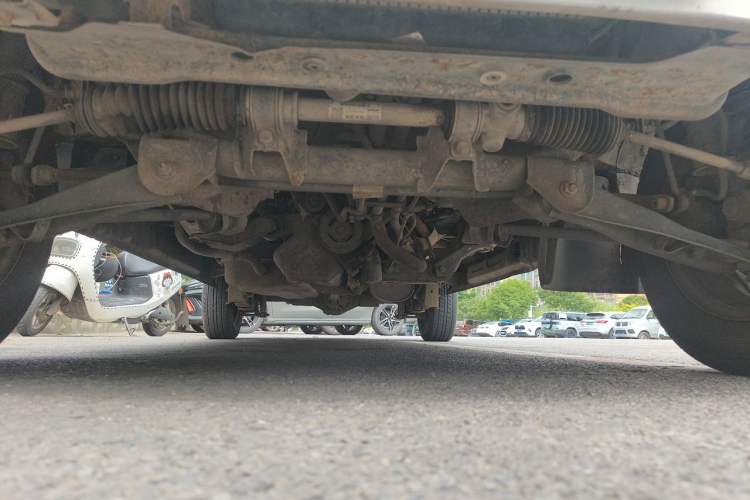 Used Wuling Rongguang 2014 1.2L S Base Model Chassis Front