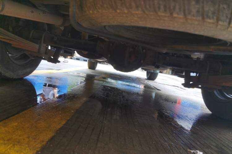 Used Wuling Rongguang 2014 1.5L S Base Version Chassis Rear