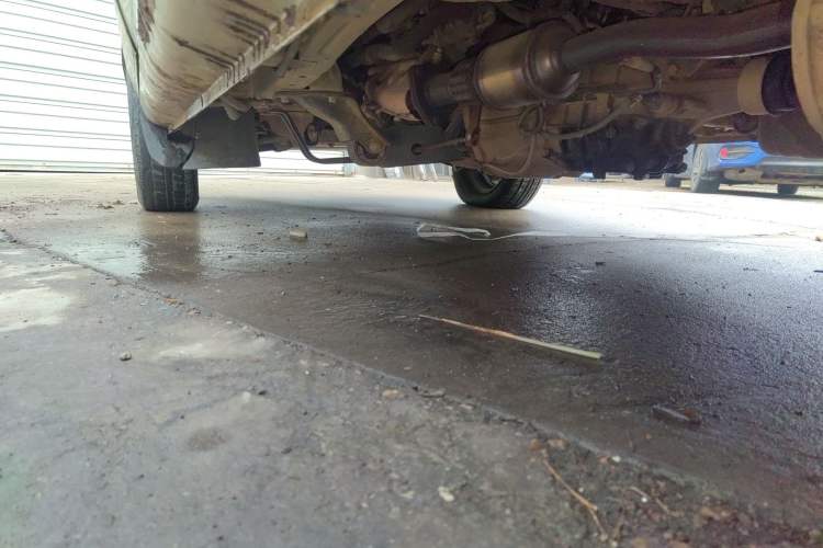 Used Wuling Rongguang 2014 1.5L S Standard Version Chassis Rear Left