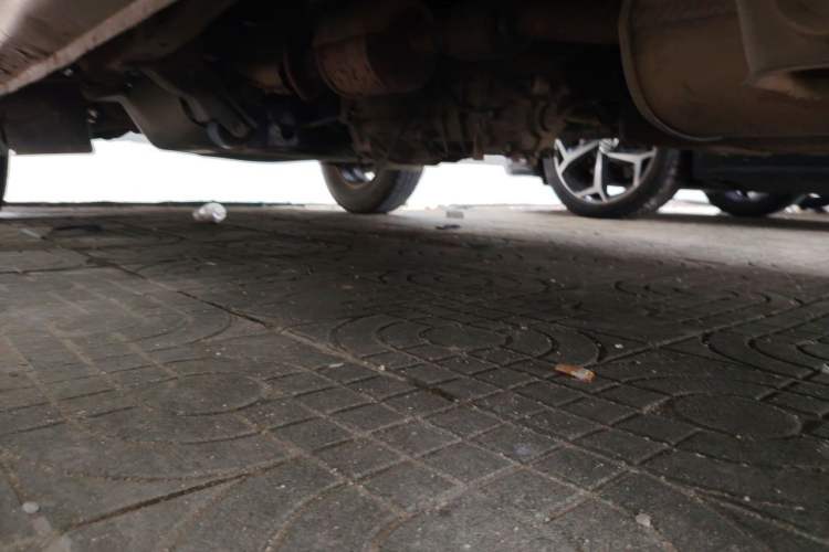 Used Wuling Rongguang 2014 1.5L S Standard Version Chassis Rear Left