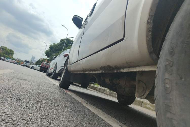 Used Wuling Rongguang 2014 1.2L S Base Model Chassis Rear Left