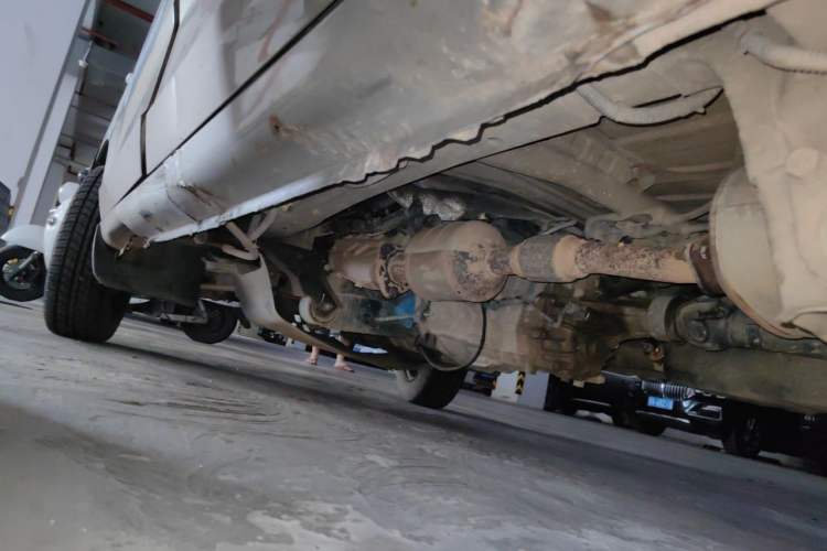 Used Wuling Rongguang 2014 1.5L S Base Version Chassis Rear Left