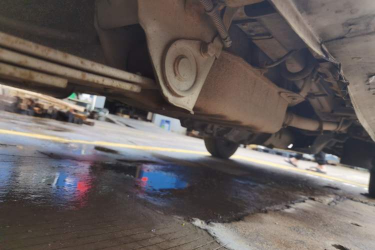 Used Wuling Rongguang 2014 1.5L S Base Version Chassis Rear Right