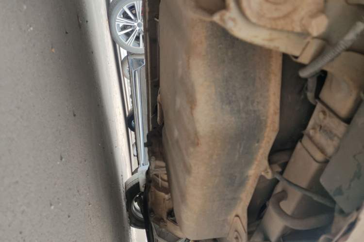 Used Wuling Rongguang 2014 1.5L S Standard Version Chassis Rear Right