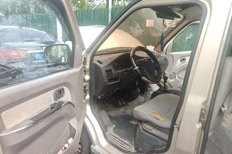 Used Wuling Rongguang 2014 1.2L S Standard Model Driver Seat