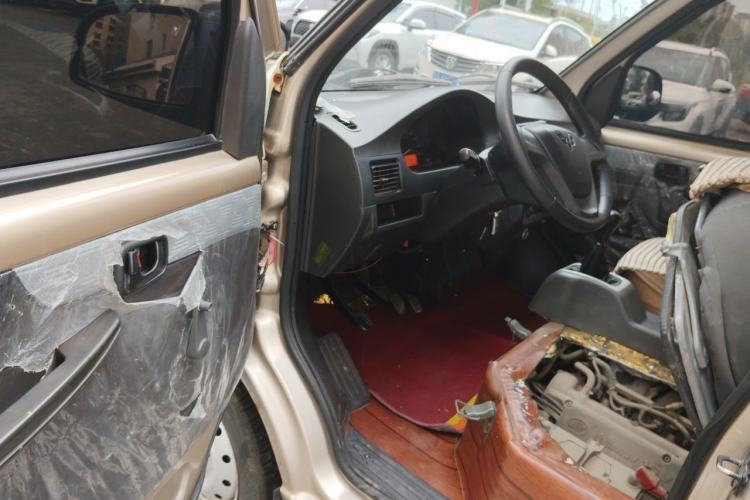 Used Wuling Rongguang 2014 1.2L S Base Model Driver Seat