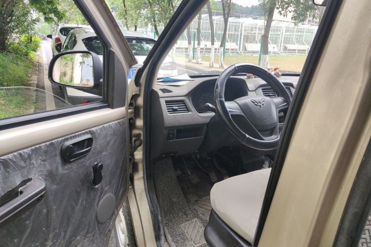 Used Wuling Rongguang 2014 1.2L S Base Model Driver Seat