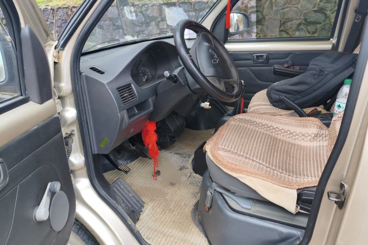Used Wuling Rongguang 2014 1.2L S Base Model Driver Seat