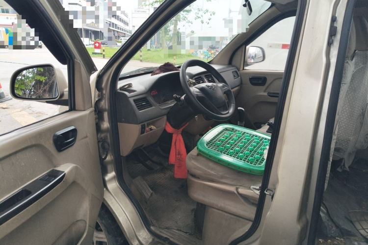 Used Wuling Rongguang 2014 1.5L S Standard Version Driver Seat