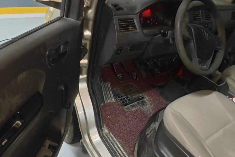 Used Wuling Rongguang 2014 1.2L S Base Model Driver Seat