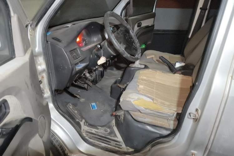 Used Wuling Rongguang 2014 1.2L S Base Model Driver Seat