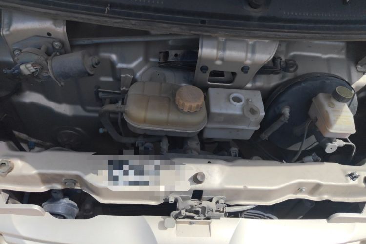 Used Wuling Rongguang 2014 1.2L S Base Model Engine Bay