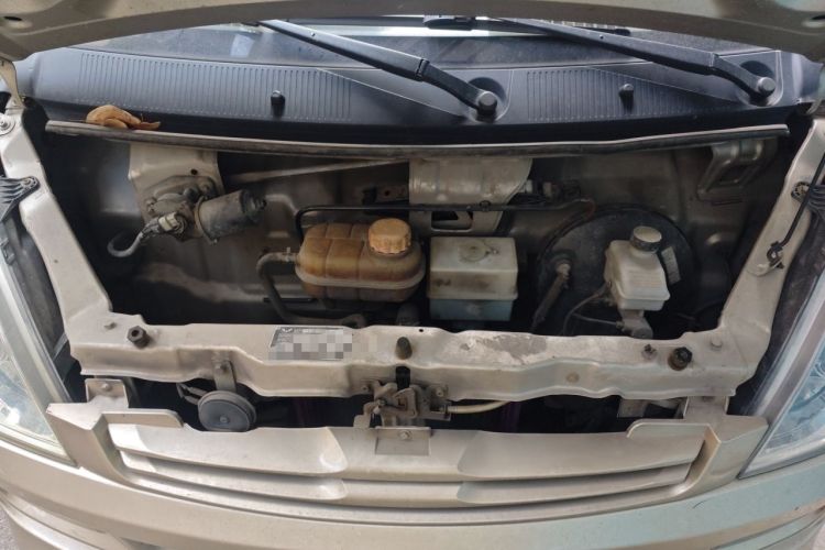 Used Wuling Rongguang 2014 1.2L S Base Model Engine Bay