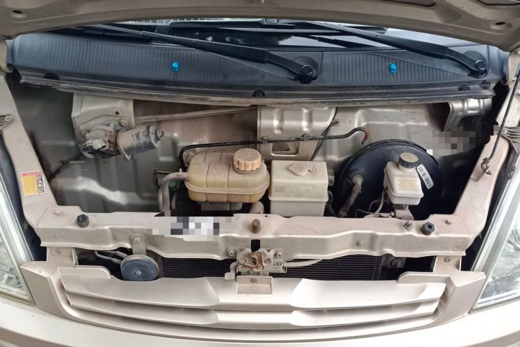 Used Wuling Rongguang 2014 1.5L S Standard Version Engine Bay