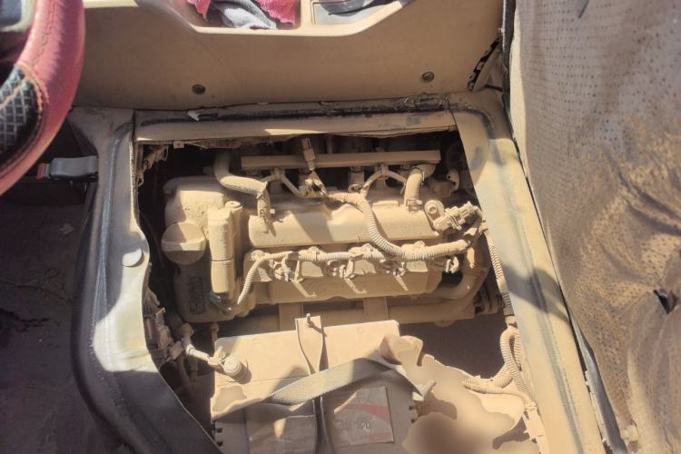 Used Wuling Rongguang 2014 1.2L S Standard Model Engine Bay