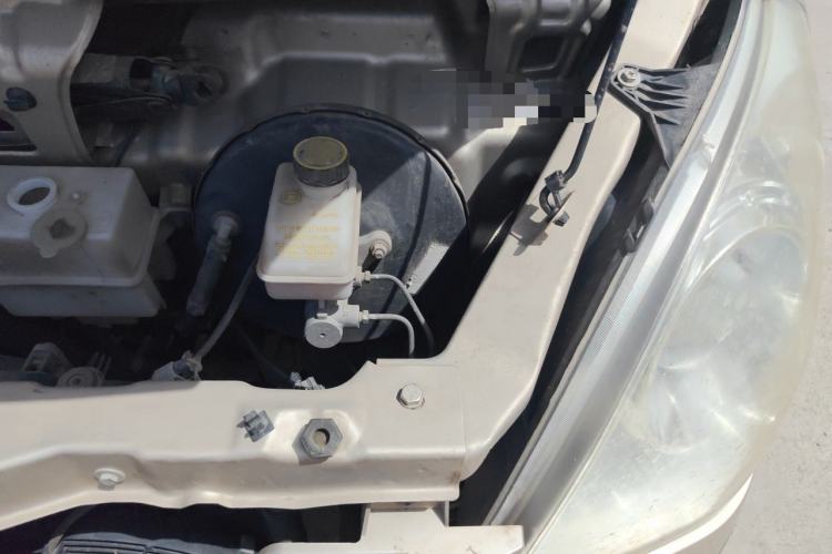 Used Wuling Rongguang 2014 1.2L S Base Model Engine Bay Left