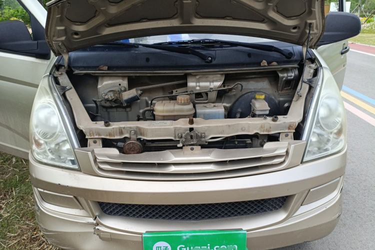 Used Wuling Rongguang 2014 1.2L S Base Model Engine Bay