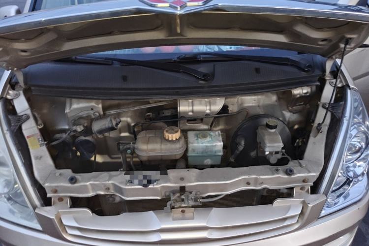 Used Wuling Rongguang 2014 1.5L S Standard Version Engine Bay