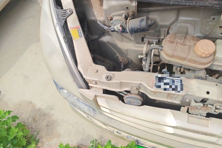 Used Wuling Rongguang 2014 1.2L S Base Model Engine Bay Right