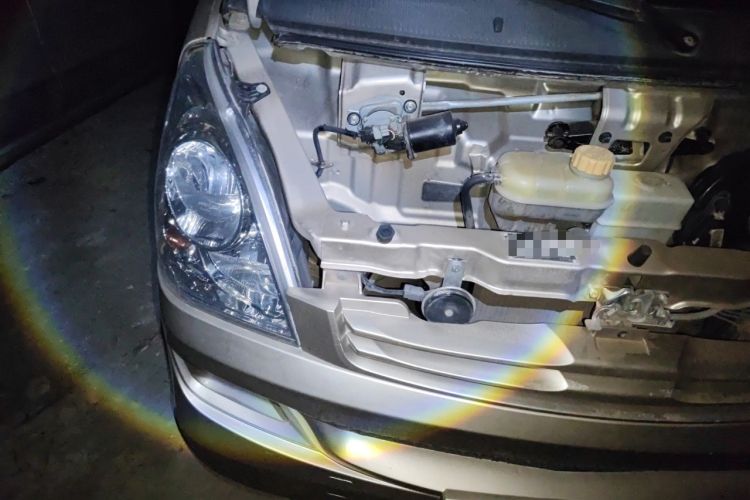 Used Wuling Rongguang 2014 1.2L S Base Model Engine Bay Right
