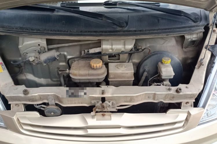 Used Wuling Rongguang 2014 1.2L S Base Model Engine Bay
