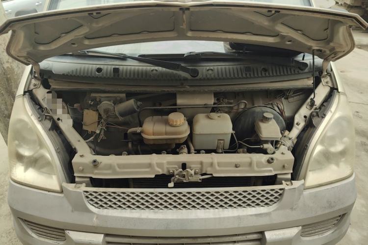 Used Wuling Rongguang 2014 1.2L S Standard Model Engine Bay