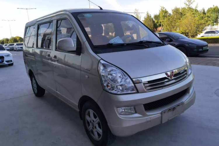 Used Wuling Rongguang 2014 1.5L S Standard Version Exterior 1