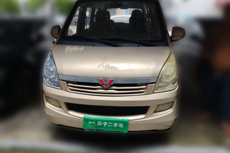 Used Wuling Rongguang 2014 1.5L S Standard Version Front