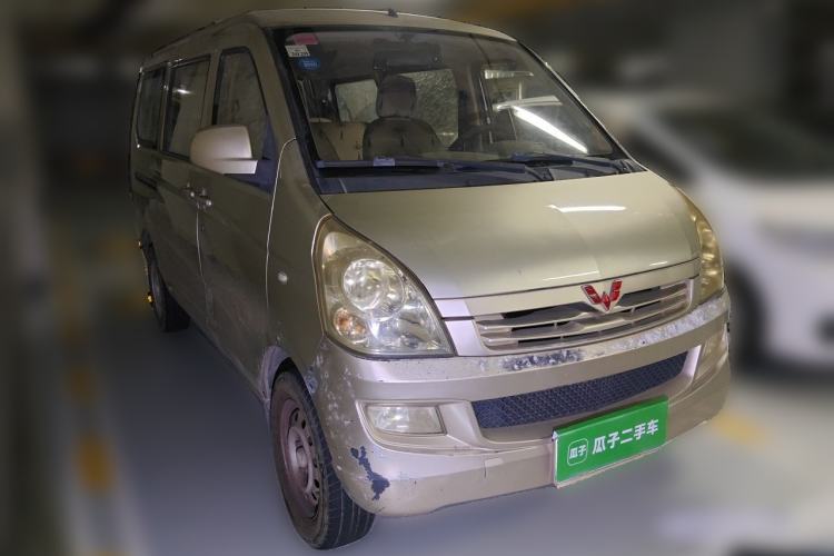 Used Wuling Rongguang 2014 1.2L S Base Model Front Right 45 Deg
