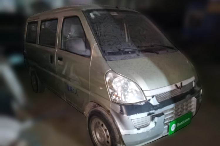 Used Wuling Rongguang 2014 1.2L S Base Model Front Right 45 Deg