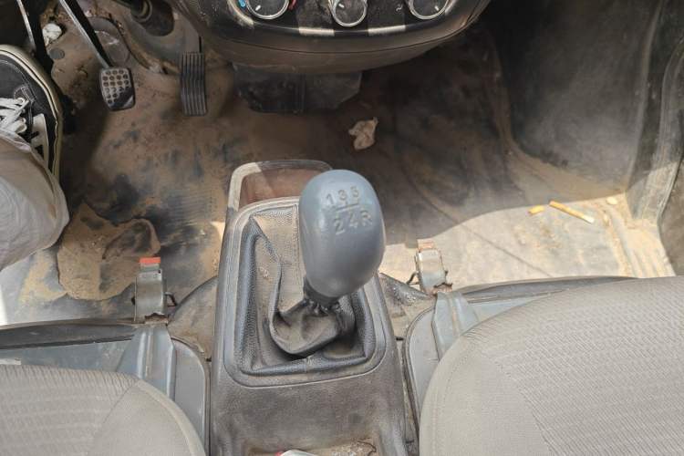 Used Wuling Rongguang 2014 1.2L S Base Model Gear Lever