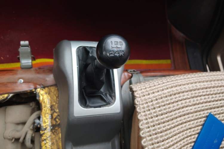 Used Wuling Rongguang 2014 1.2L S Base Model Gear Lever