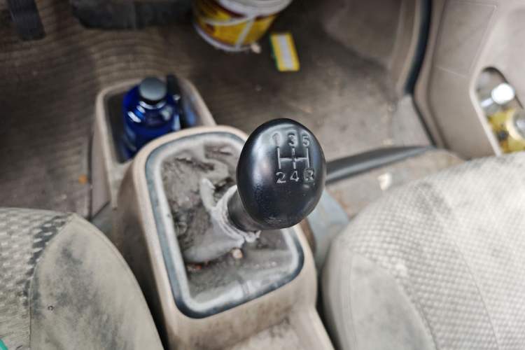 Used Wuling Rongguang 2014 1.5L S Standard Version Gear Lever