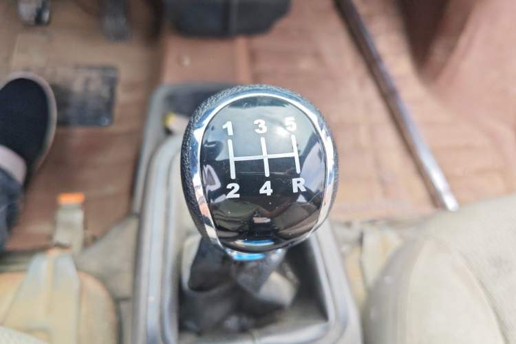 Used Wuling Rongguang 2014 1.2L S Base Model Gear Lever