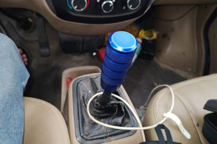 Used Wuling Rongguang 2014 1.5L S Standard Version Gear Lever