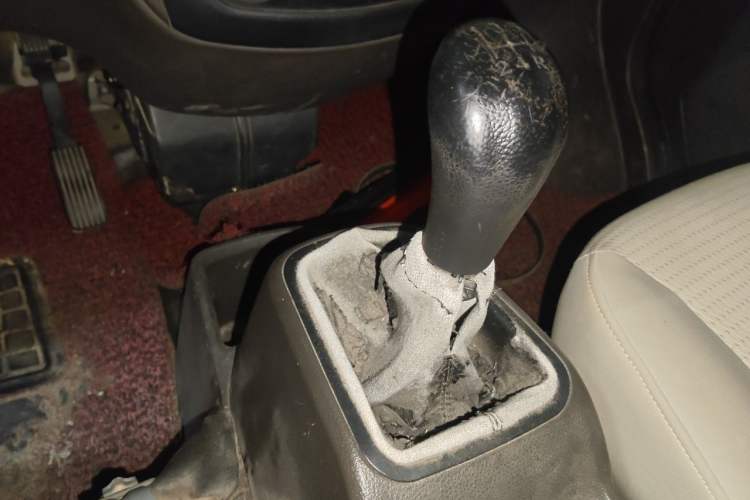 Used Wuling Rongguang 2014 1.2L S Base Model Gear Lever