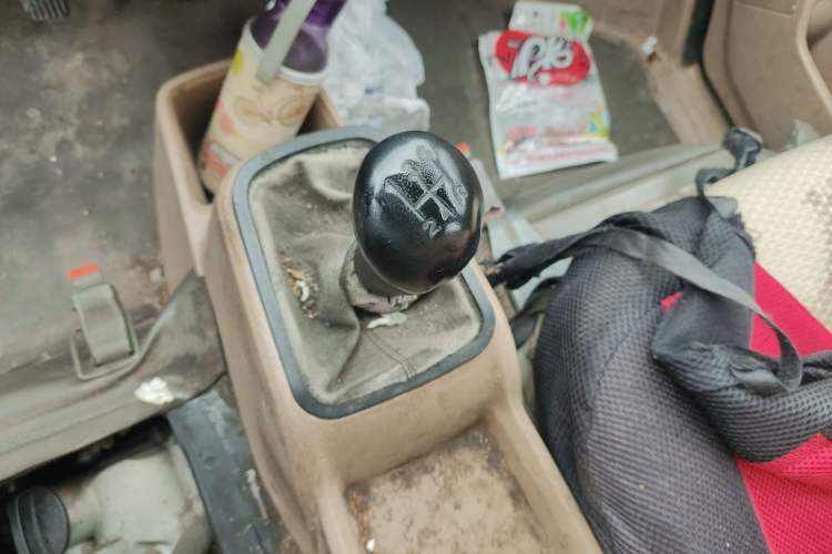 Used Wuling Rongguang 2014 1.5L S Standard Version Gear Lever