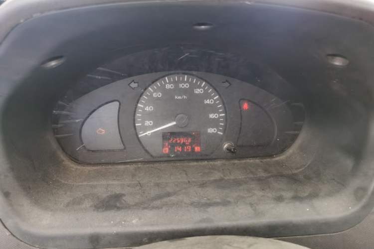 Used Wuling Rongguang 2014 1.2L S Base Model Instrument Cluster
