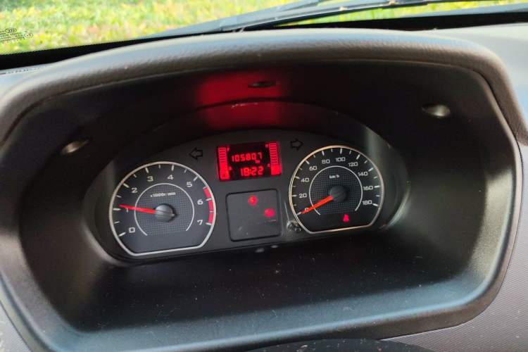Used Wuling Rongguang 2014 1.2L S Standard Model Instrument Cluster