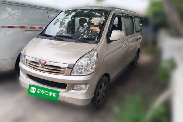 Used Wuling Rongguang 2014 1.5L S Standard Version