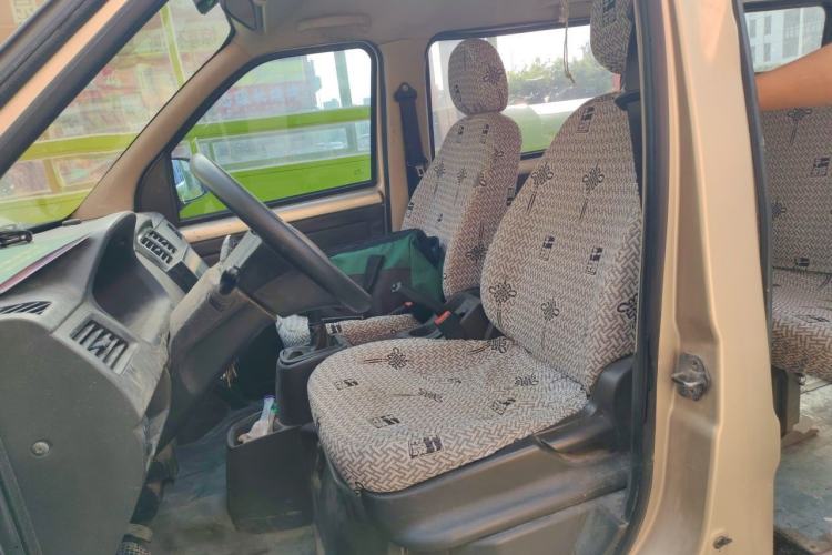 Used Wuling Rongguang 2014 1.2L S Standard Model Left Front Seat
