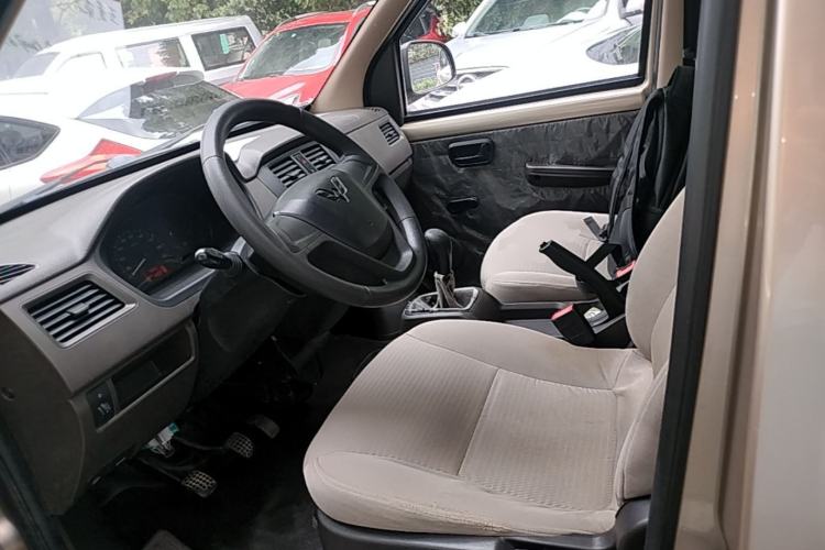 Used Wuling Rongguang 2014 1.2L S Base Model Left Front Seat