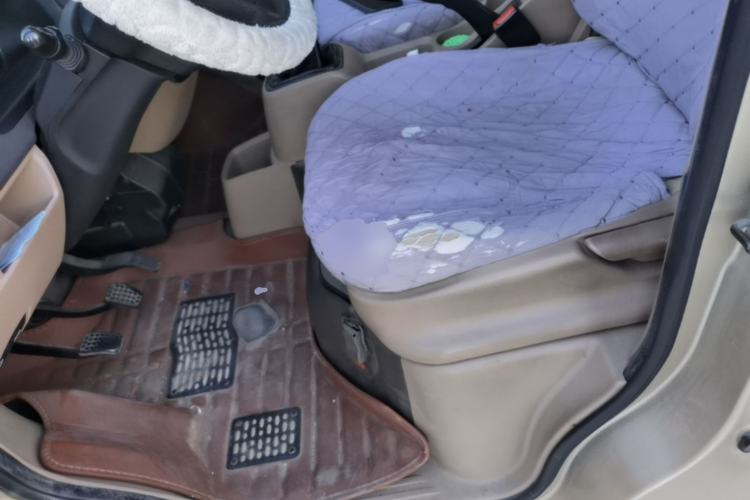 Used Wuling Rongguang 2014 1.5L S Standard Version Left Front Seat